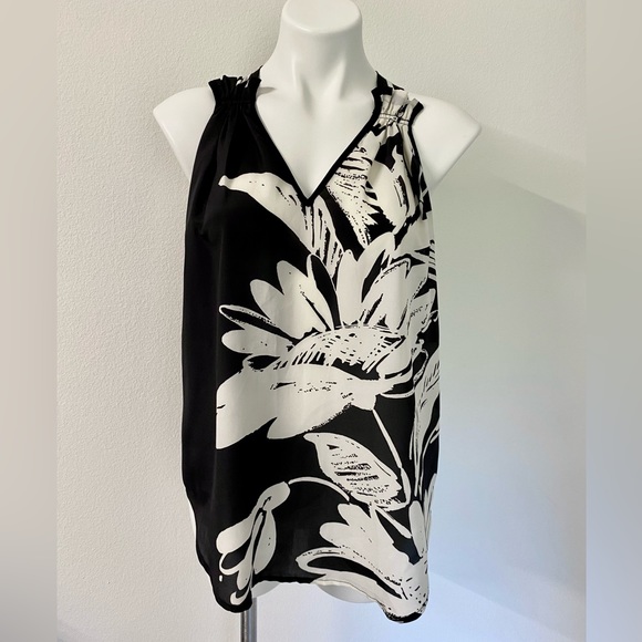 Karen Kane Black & White Floral Tank XS - Picture 1 of 5